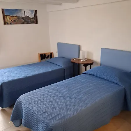 Apartamento Dimora Con Finestra Sui Tetti Di Siena