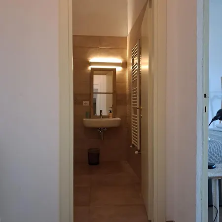 Dimora Con Finestra Sui Tetti Di Apartamento Siena